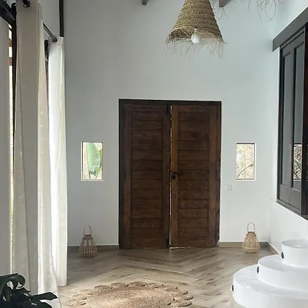 Ocean Breeze Villa *